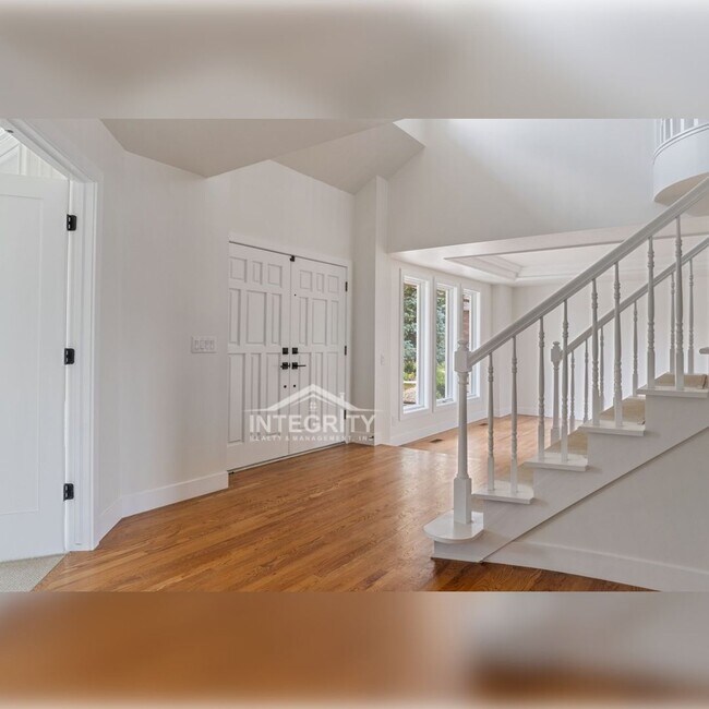 Building Photo - 5248 E Otero Cir