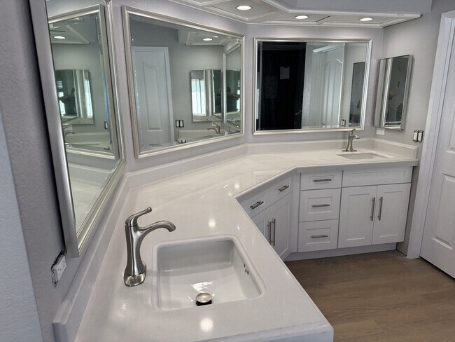 Building Photo - 14269 Dalhousie Rd