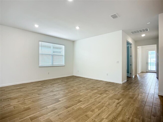 Building Photo - 10005 Patterson Wy