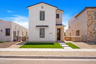 Building Photo - 4549 Mark Avizo