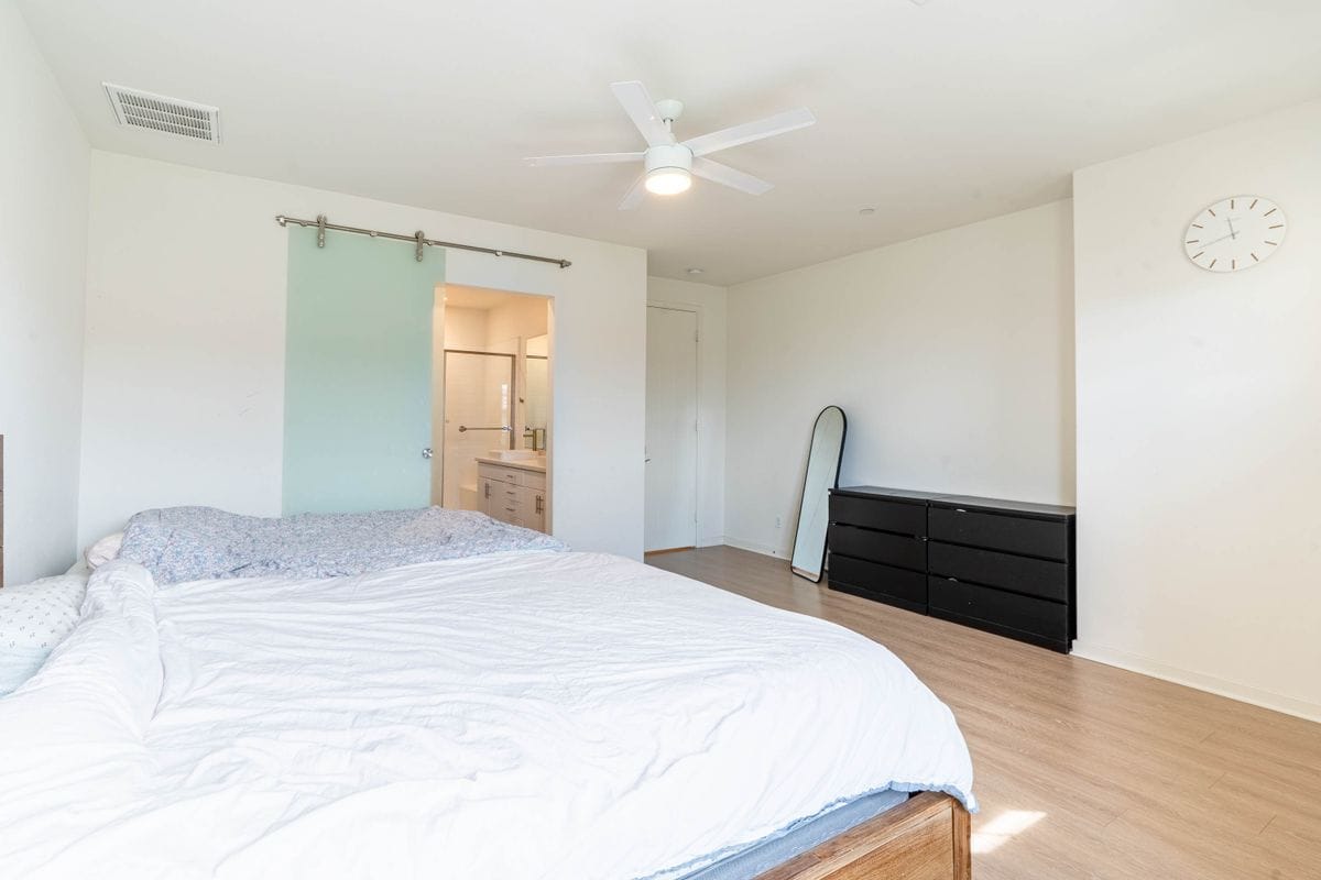 Building Photo - 62 Savannah