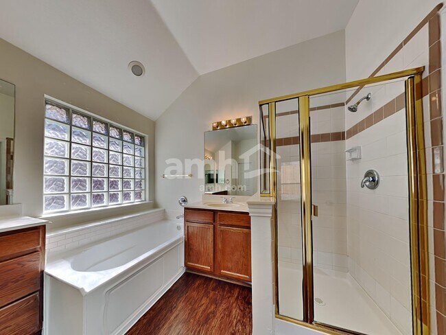 Building Photo - 2814 Cheshire Way