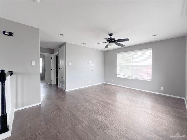 Building Photo - 4116 Petunia Ave