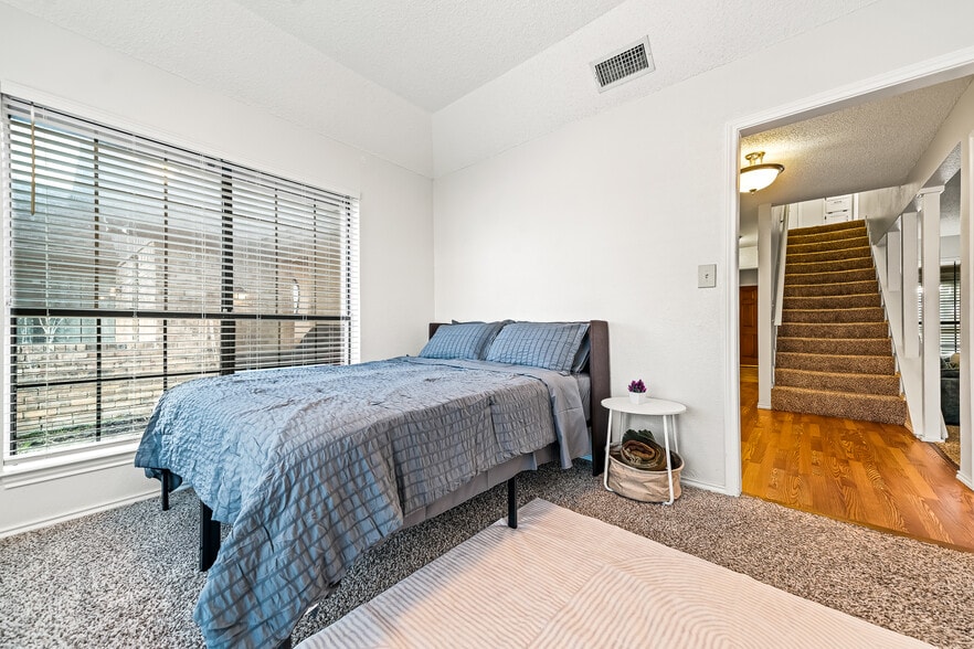 Building Photo - 7224 Fuller Cir