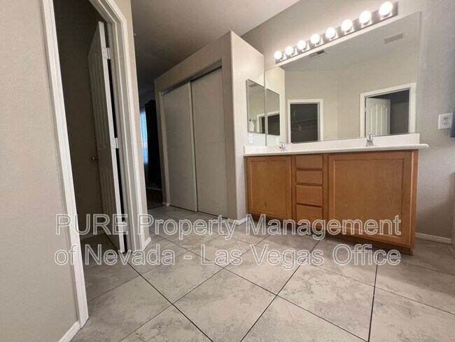 Building Photo - 7204 Glen Shire Ct