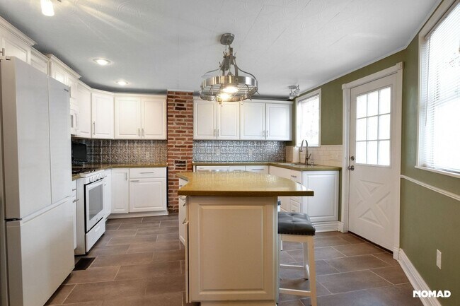 Building Photo - Charming 3BR House in Pittsburgh