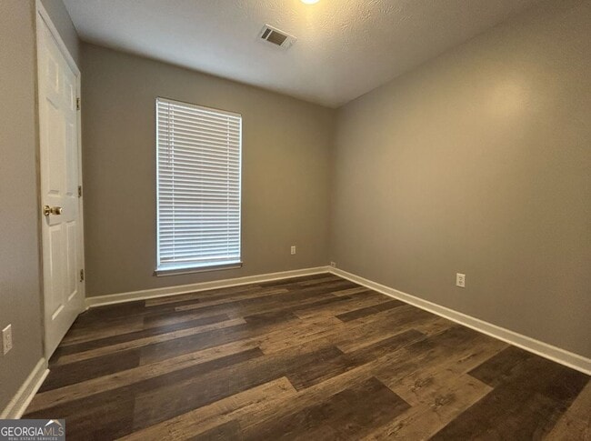 Building Photo - 8 Westhaven Dr NW