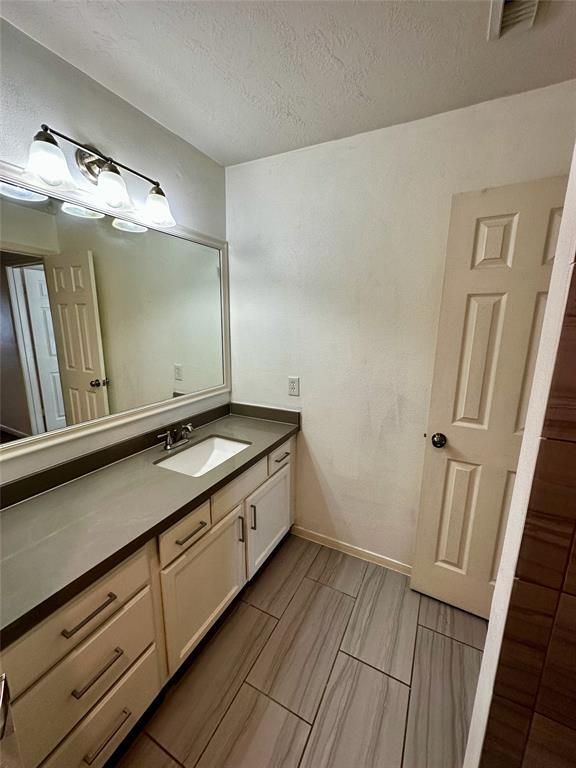 Building Photo - 3738 Lehall St