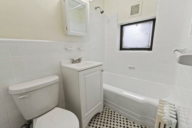 Building Photo - 38-40 Cedar St