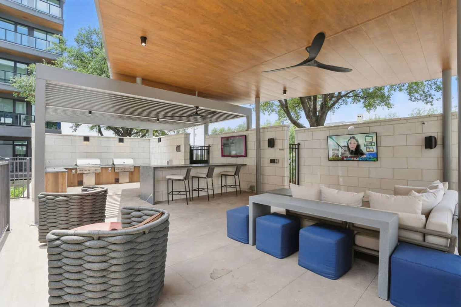 Building Photo - 9127 Research Blvd