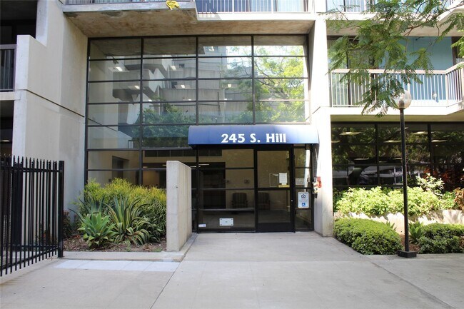 Building Photo - 255 S Hill St