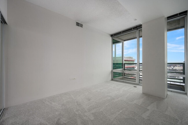 Building Photo - 9655 Woods Dr