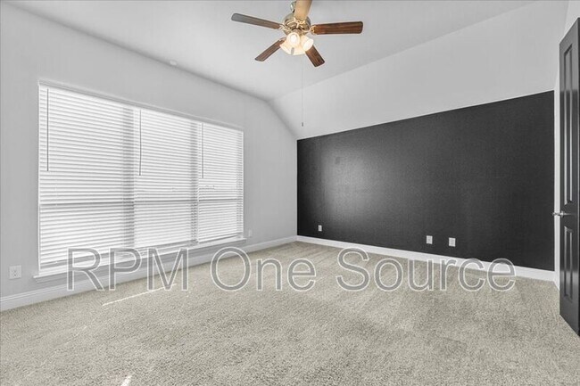 Building Photo - 6320 Starr Dr.