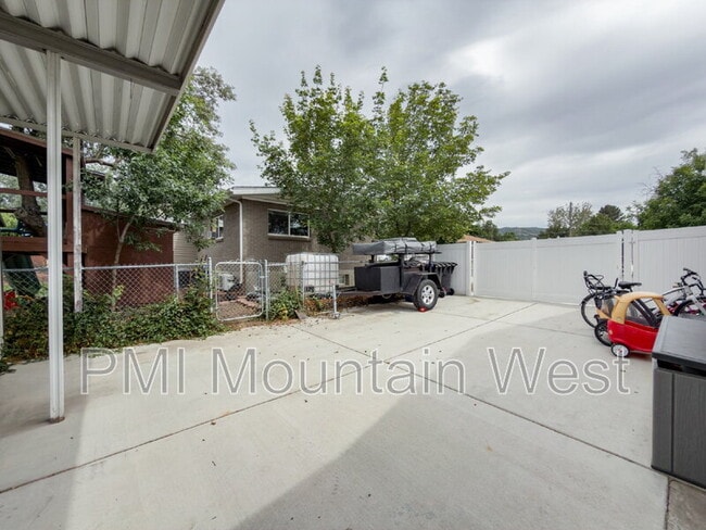 Building Photo - 76 W 1300 S