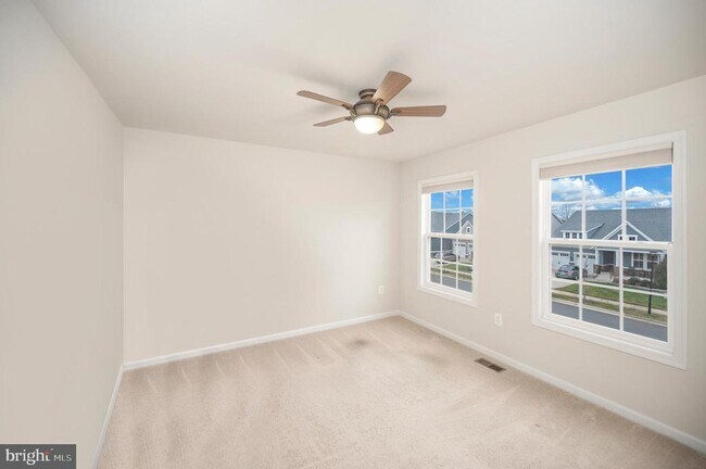 Building Photo - 1092 Aspen Rd