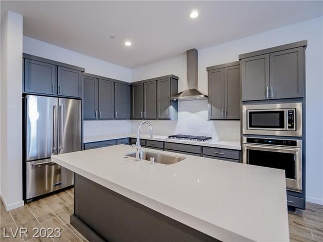 Building Photo - BEAUTIFUL 4BEDROOM HOME IN CADENCE