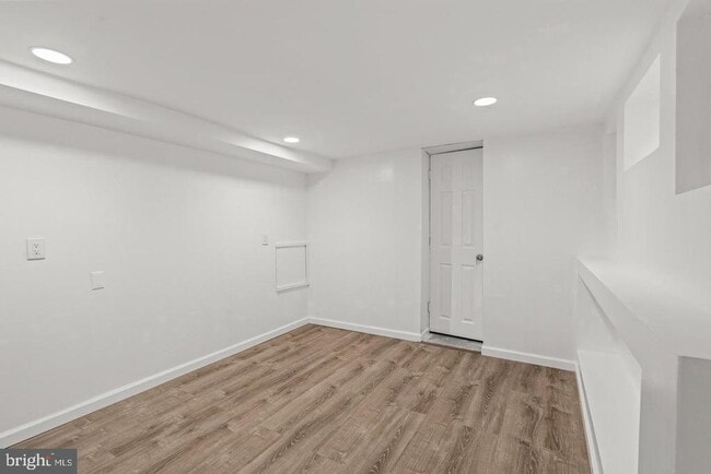 Building Photo - 316 Parsons Ave