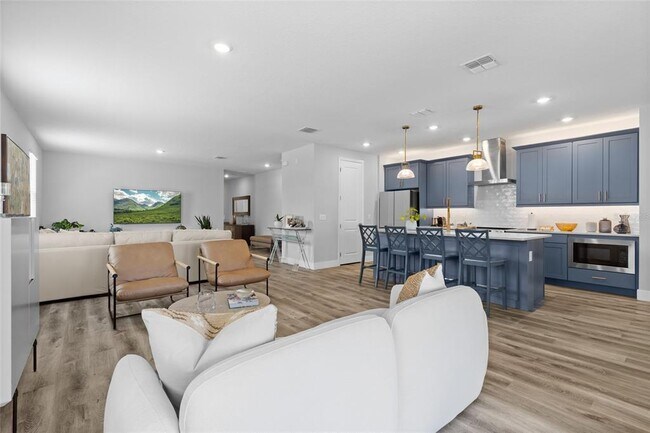 Building Photo - 2205 Broadbrook Dr