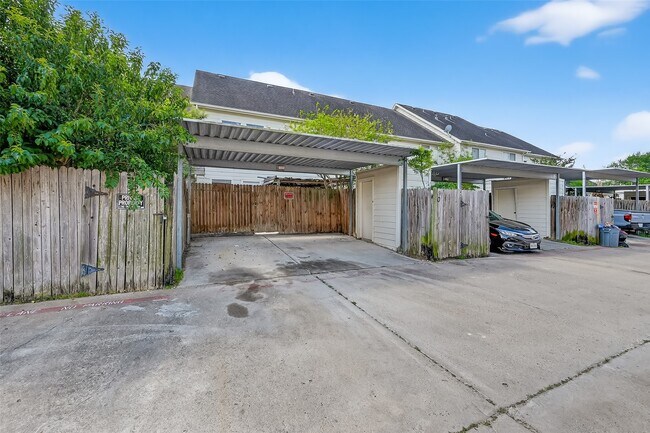 Building Photo - 11735 Alief Clodine Rd