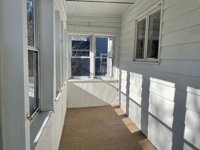 Building Photo - 28 Theresa Ave