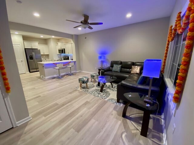 Building Photo - 9425 Primo Ln