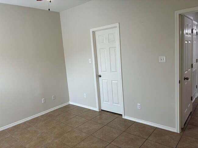 Building Photo - 5402 Marcella Ave