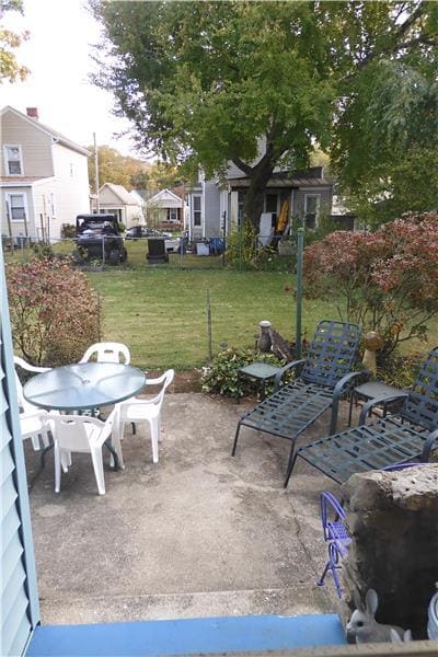 Building Photo - 203 Boone St