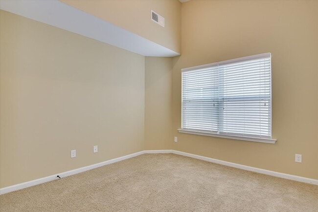 Building Photo - 4 Bedroom 2.5 Bath in Crawford Creek