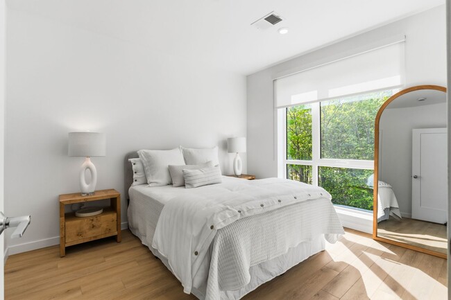 Building Photo - Upscale 1BR Living at The Sage | Luxury Amenities Included