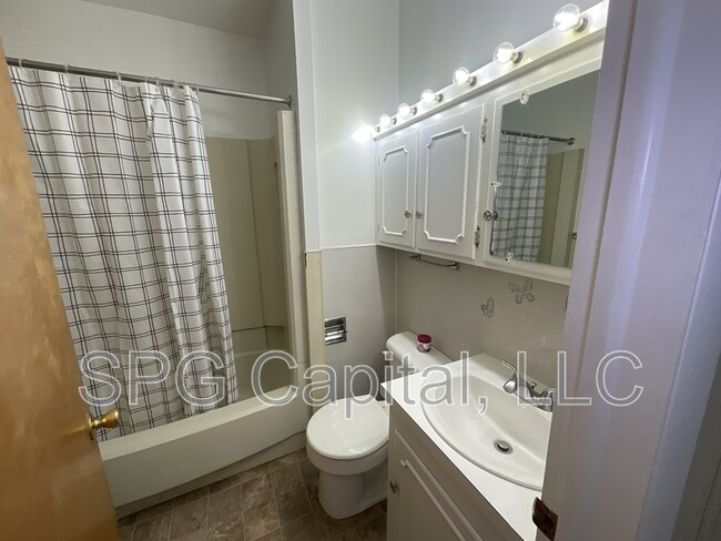 Building Photo - 40 S Bedford St