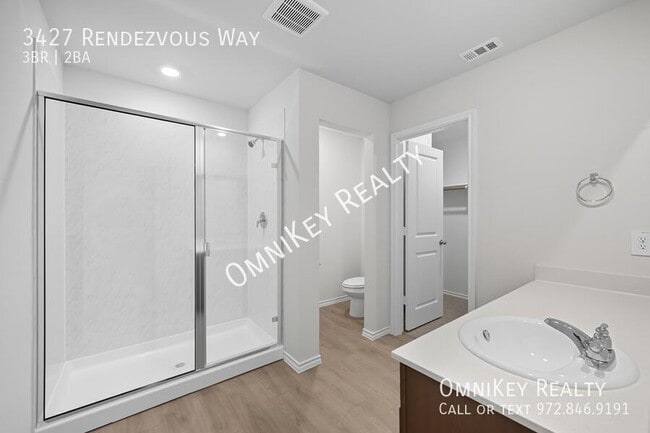 Building Photo - 3427 Rendezvous Way