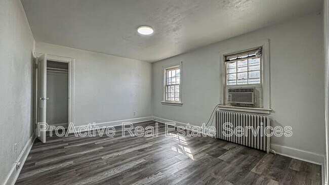 Building Photo - 3811 Chatham Cir