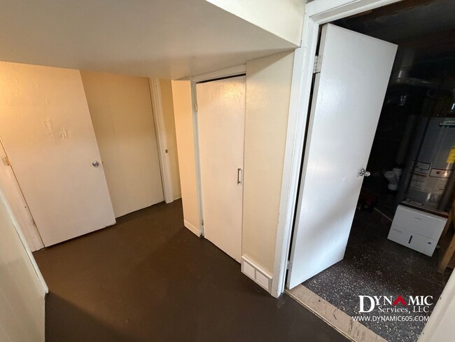 Building Photo - Updated 4+ Bedroom, 2 Bathroom House By Augustana University