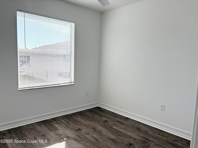 Building Photo - 1455 Isabella Dr