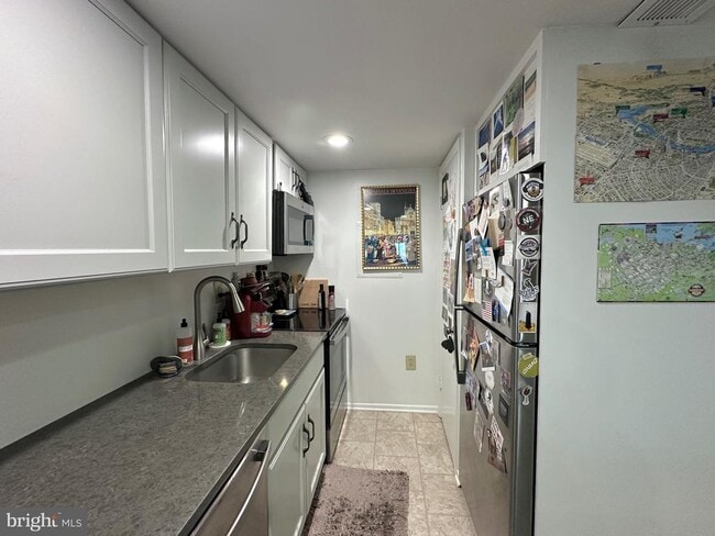 Building Photo - 1600 Prince St