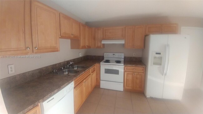 Building Photo - 5721 Wingham Way