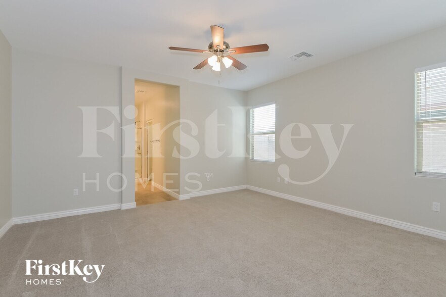 Building Photo - 8839 W Irongate Rd