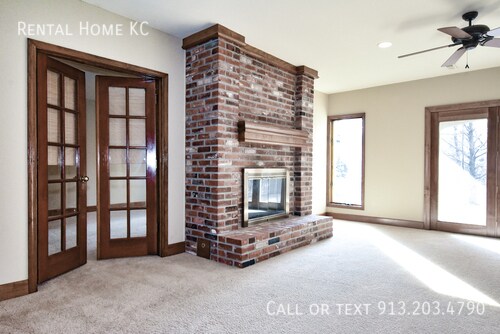 Building Photo - 11956 Farley-