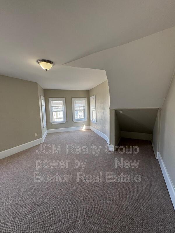 Building Photo - 40 Hurd St