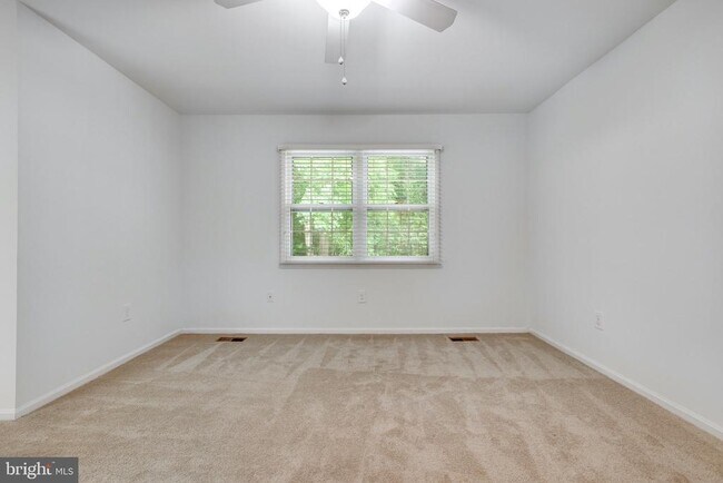 Building Photo - 9622 Cinnamon Creek Dr
