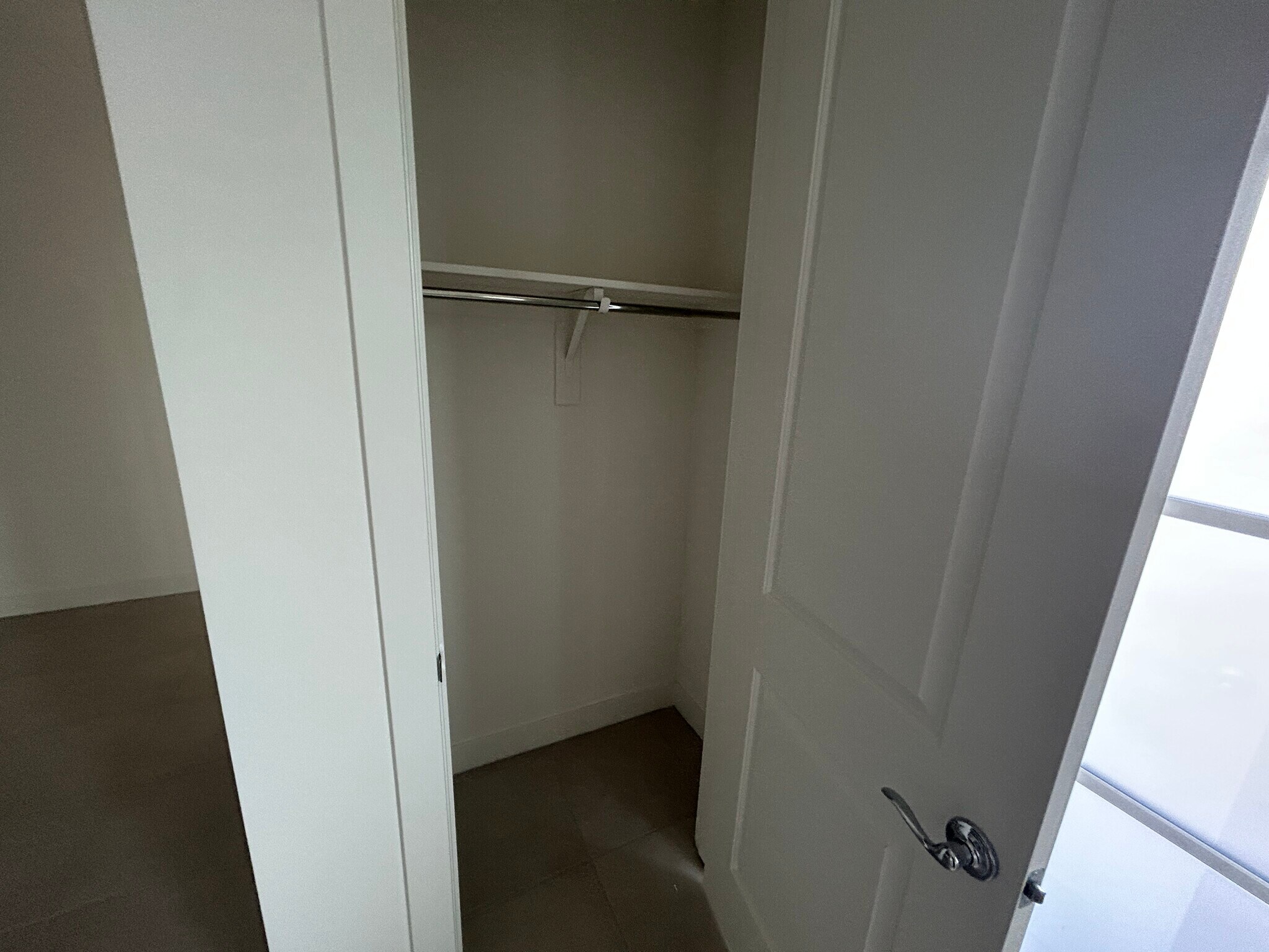 Building Photo - 2121 W Sonoran Desert Dr