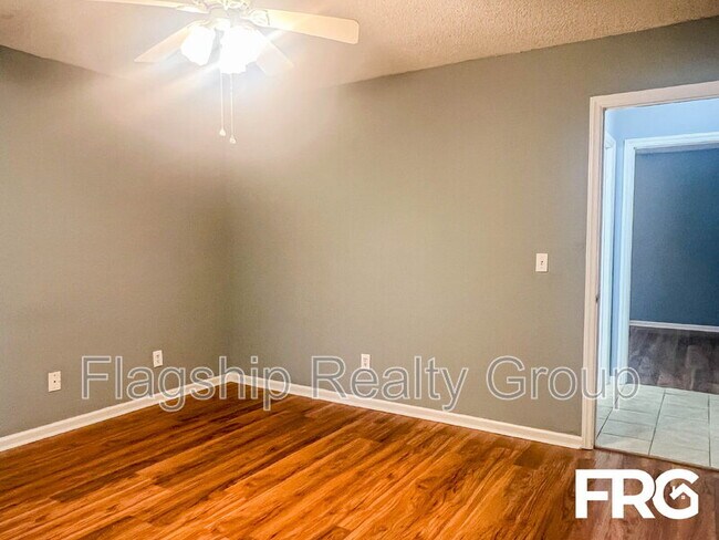 Building Photo - 205 Wyndham Cir