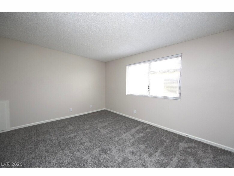Building Photo - 7165 Bridgeview Ave