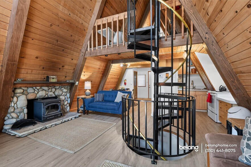 Building Photo - 1295 Balsam Dr