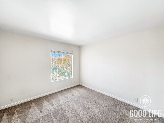 Building Photo - Great 2B/2BA Condo in Mira Mesa for Lease!