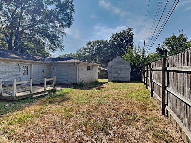 Building Photo - 5040 Sea Isle Rd