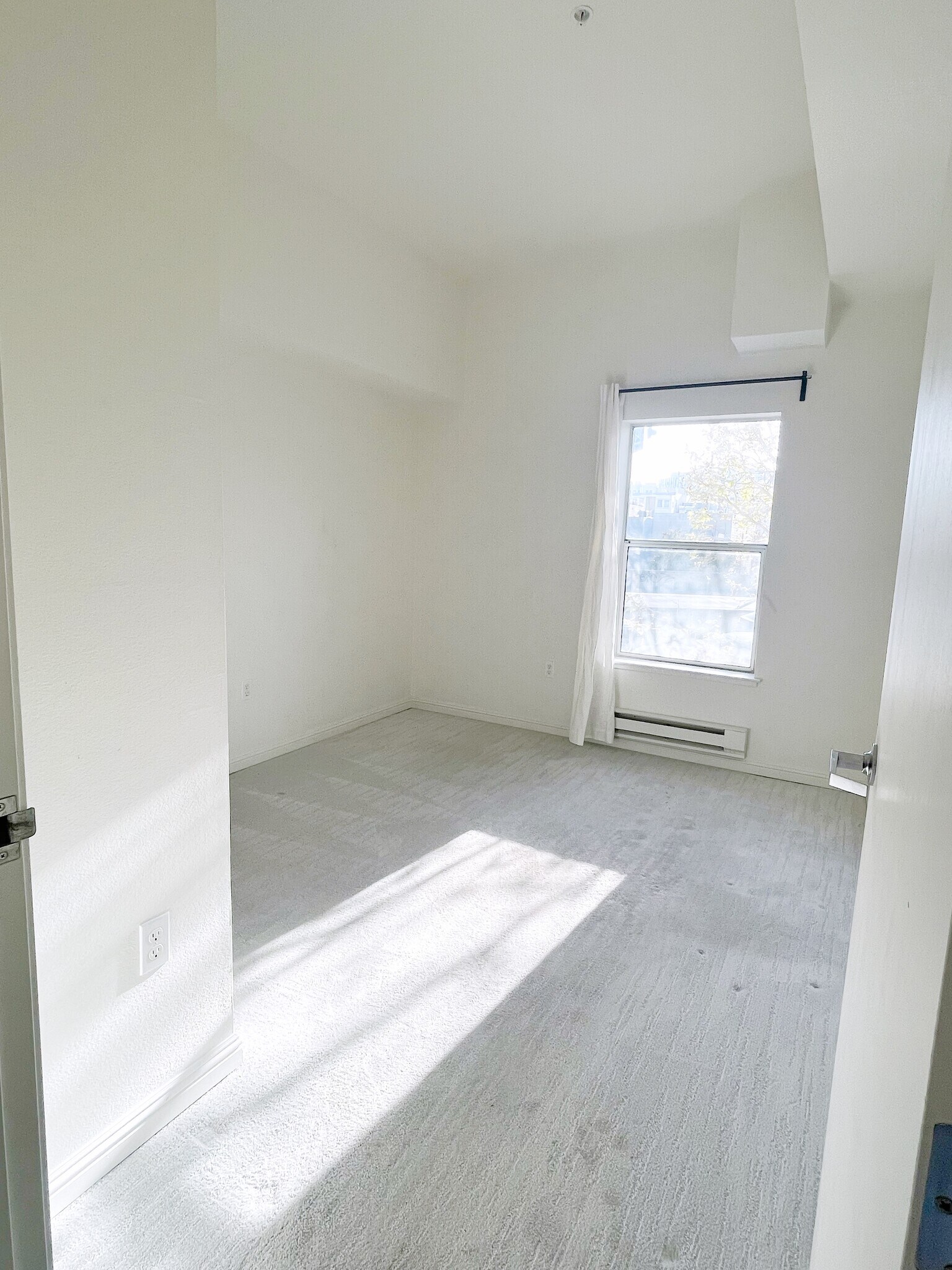 Building Photo - 135 Valencia St