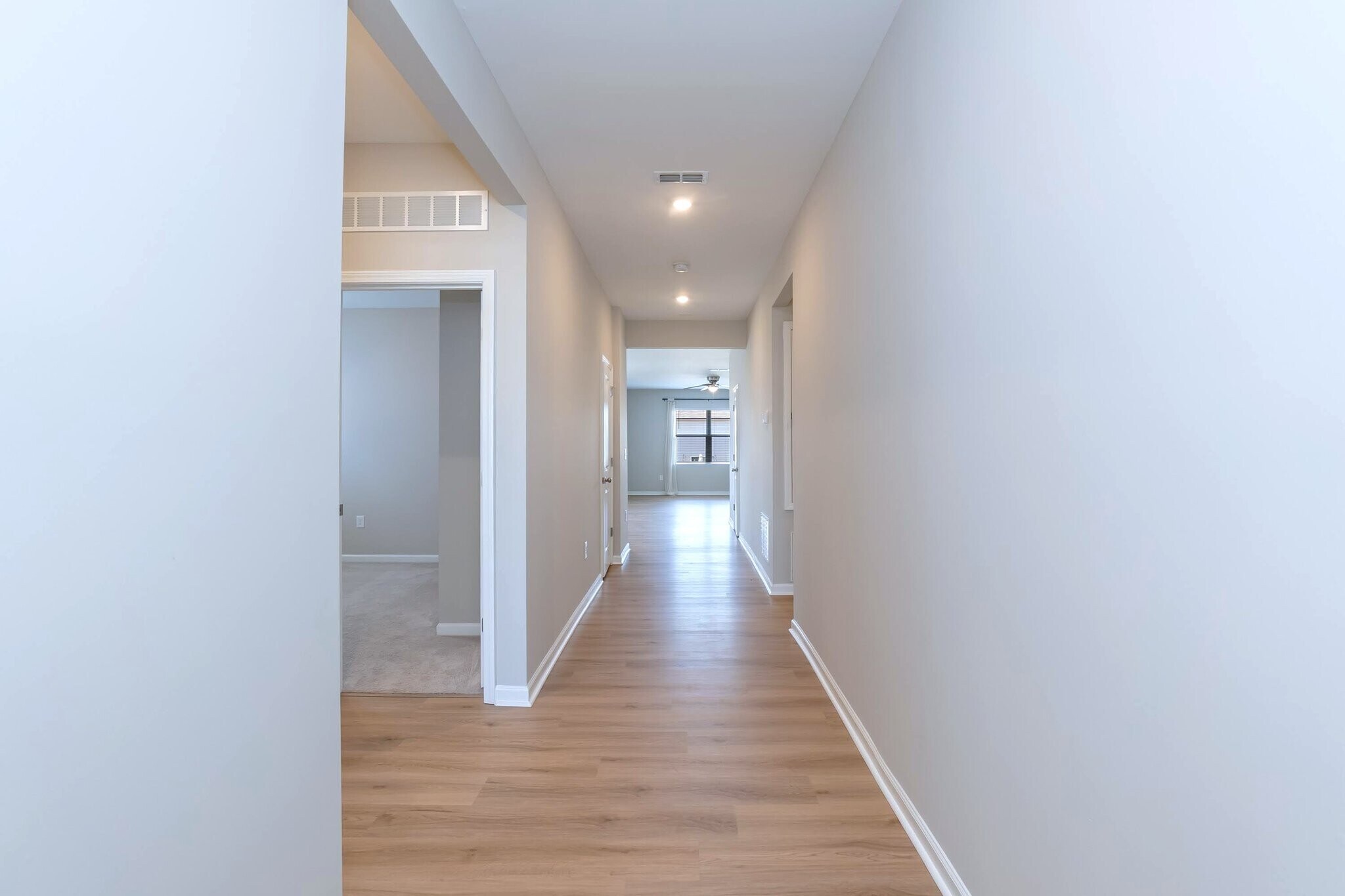 Building Photo - 1613 Arapahoe Ridge Dr