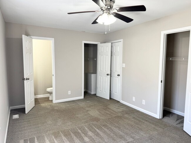 Building Photo - Newly Renovated Three Bedroom Close to Ft. Campbell