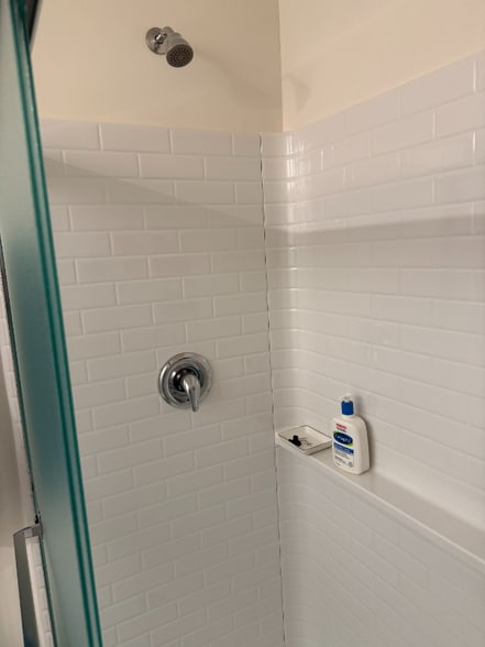 Building Photo - 314 Summit Cir